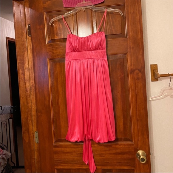 DRESS - Picture 1 of 3